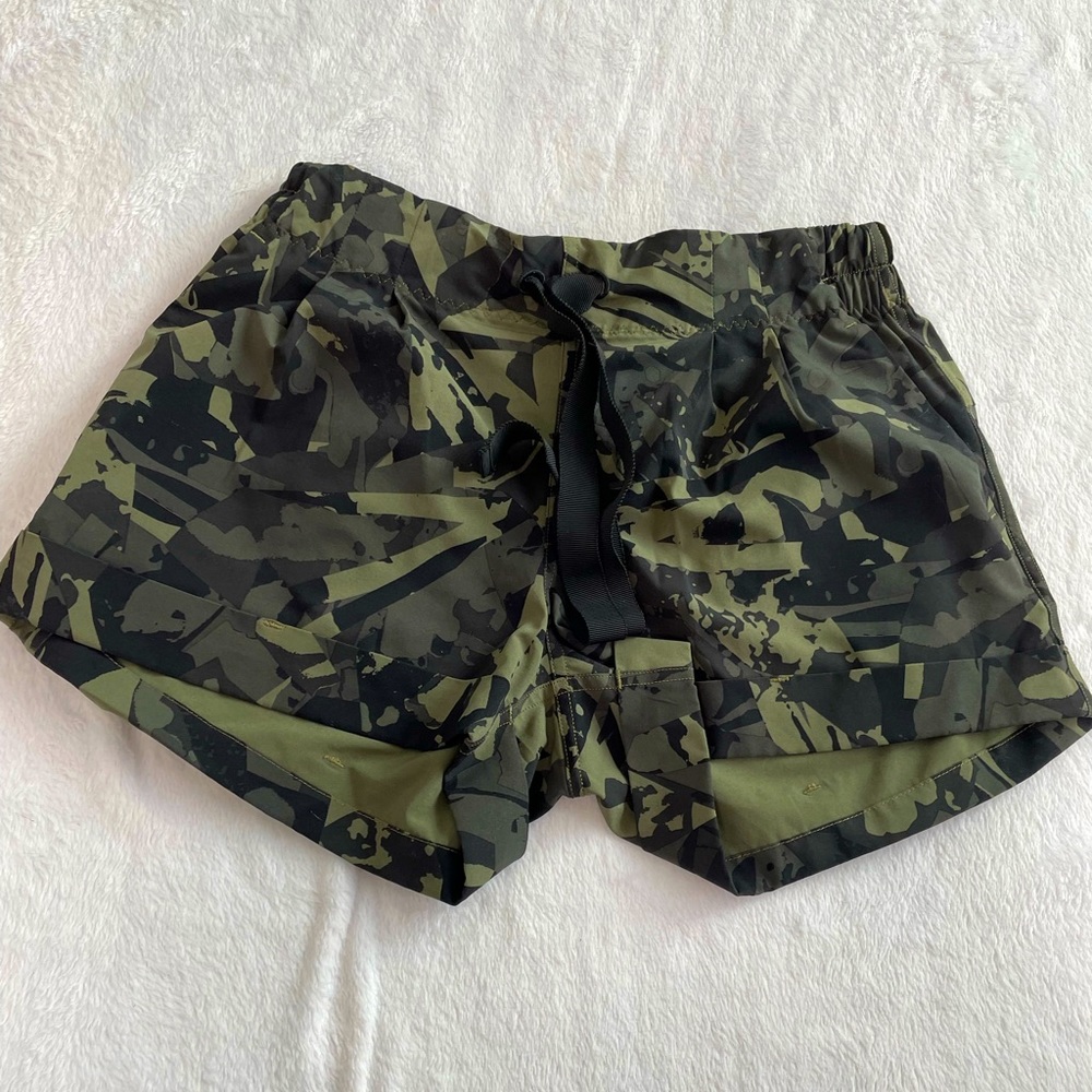 Lululemon Spring Breaker Short